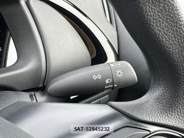 Toyota AQUA 2026-01 8364707-12