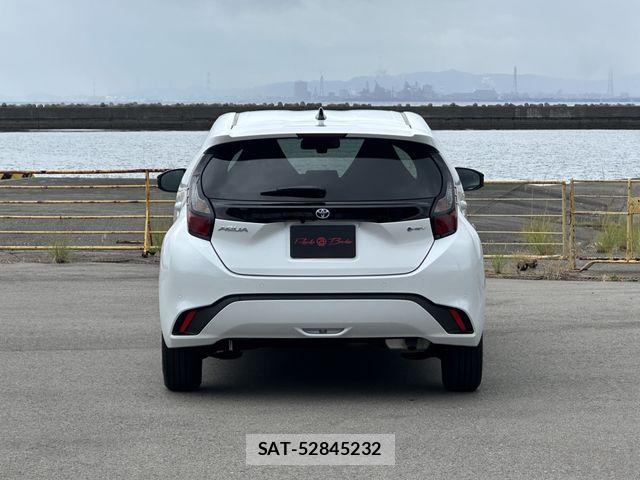 Toyota AQUA 2026-01 8364707-21