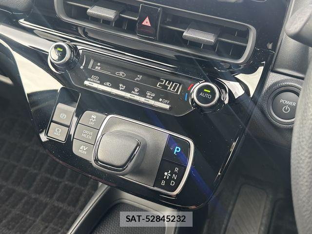 Toyota AQUA 2026-01 8364707-4