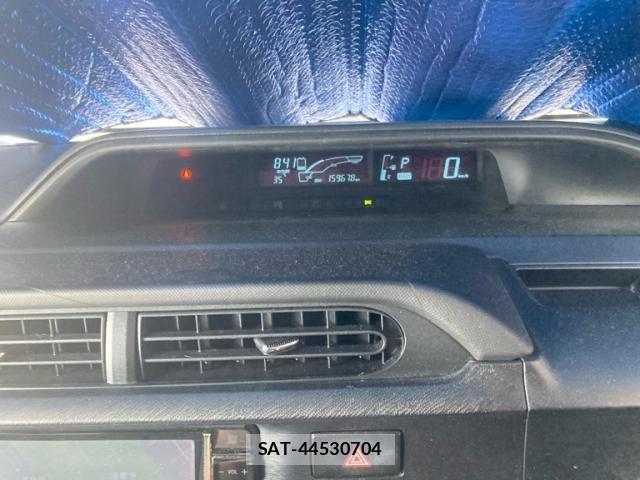 Toyota AQUA 2014-03 8364766-16