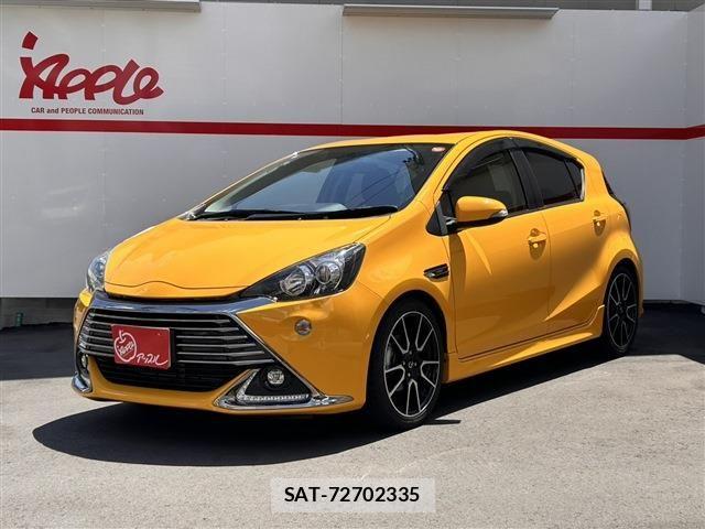 Toyota AQUA 2015-02 8364721-0
