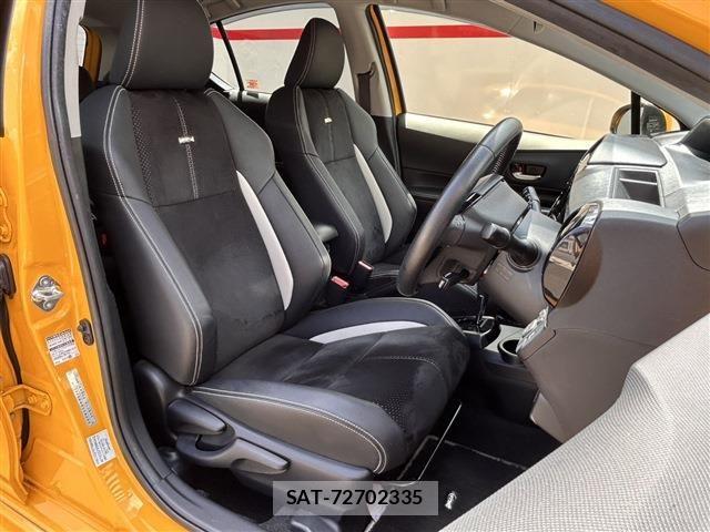 Toyota AQUA 2015-02 8364721-7