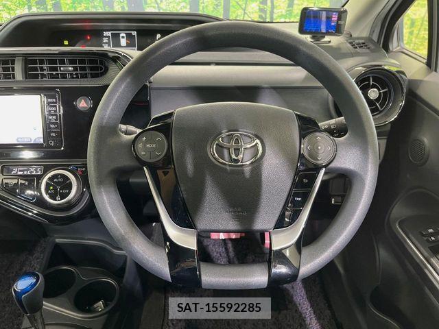 Toyota AQUA 2017-06 8364718-10