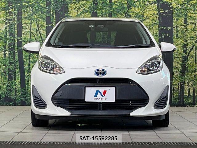 Toyota AQUA 2017-06 8364718-13