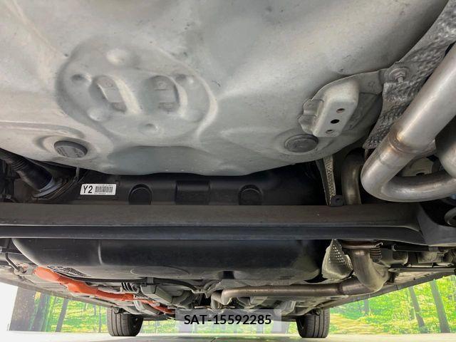 Toyota AQUA 2017-06 8364718-18