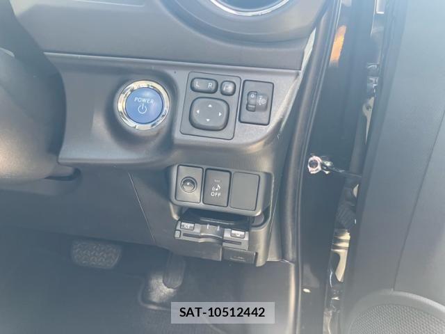 Toyota AQUA 2014-07 8364739-14