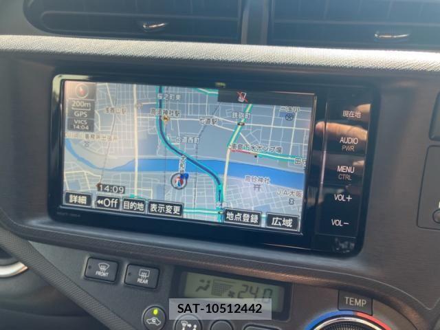 Toyota AQUA 2014-07 8364739-21