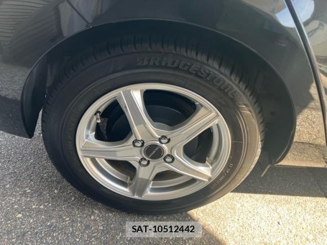 Toyota AQUA 2014-07 8364739-3