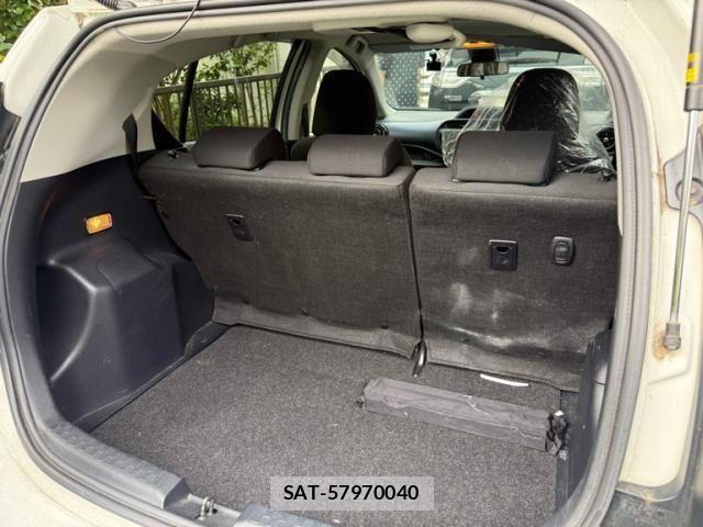 Toyota AQUA 2016-02 8364763-9