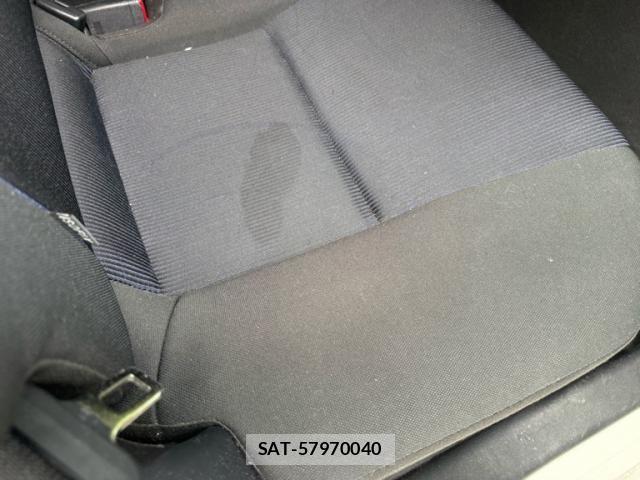 Toyota AQUA 2016-02 8364763-12