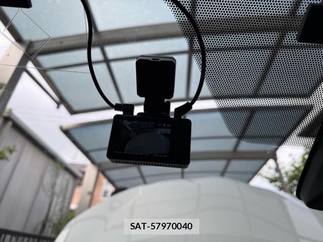 Toyota AQUA 2016-02 8364763-14