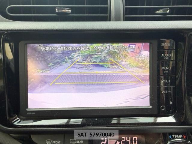 Toyota AQUA 2016-02 8364763-19