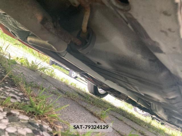 Toyota AQUA 2012-09 8364753-10