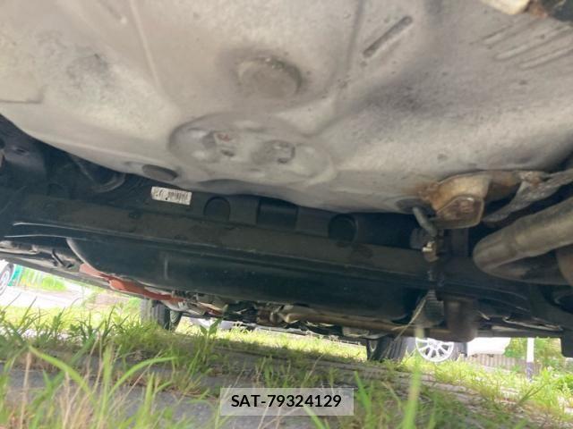 Toyota AQUA 2012-09 8364753-11