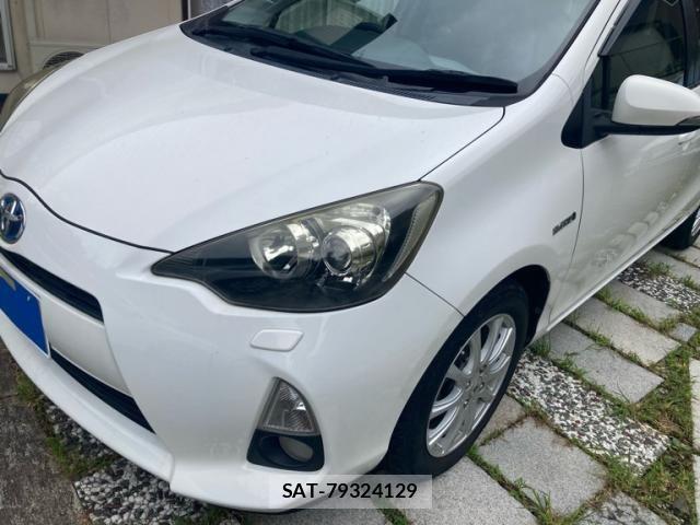 Toyota AQUA 2012-09 8364753-2