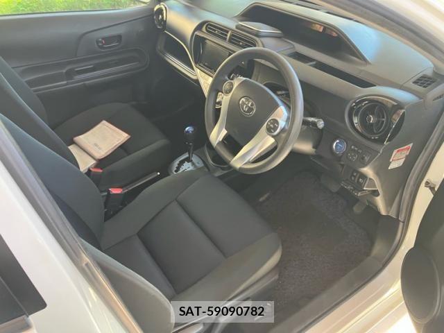 Toyota AQUA 2015-12 8364757-7