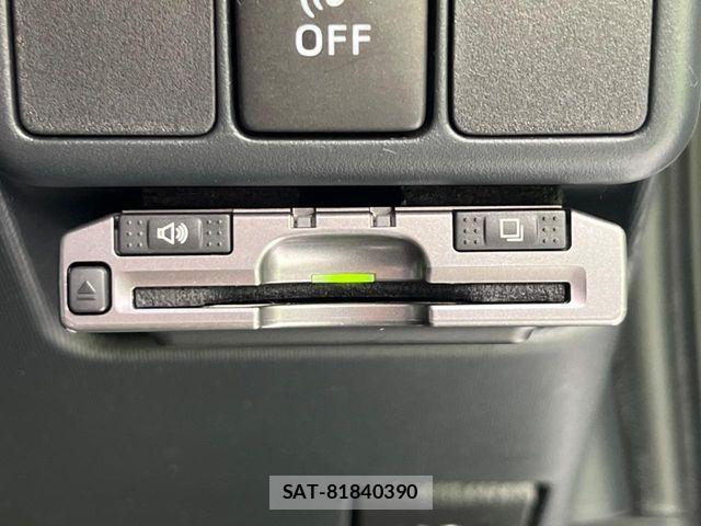 Toyota AQUA 2012-02 8364729-6