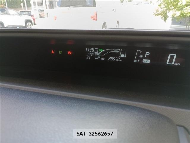 Toyota AQUA 2016-10 8364720-15