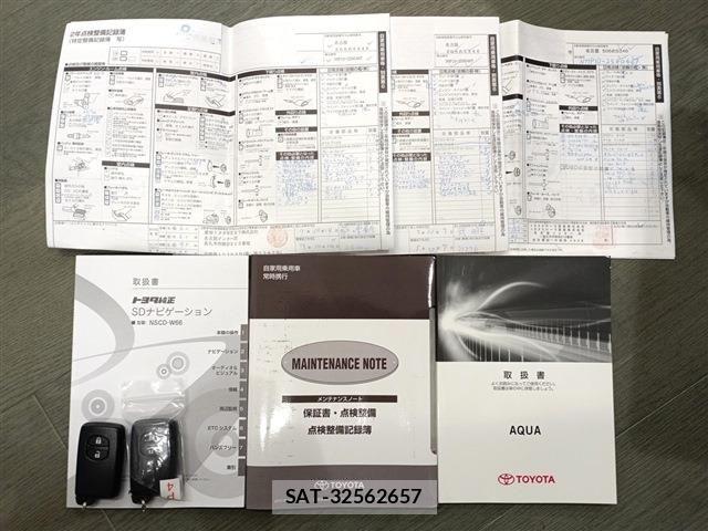 Toyota AQUA 2016-10 8364720-19