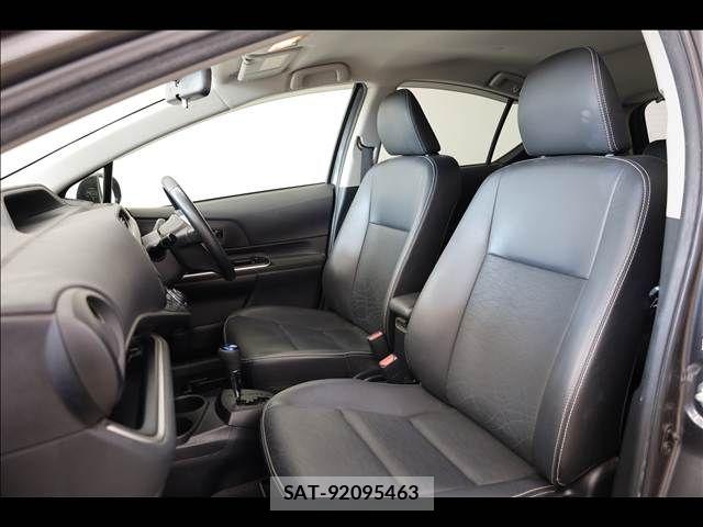 Toyota AQUA 2013-07 8364748-15