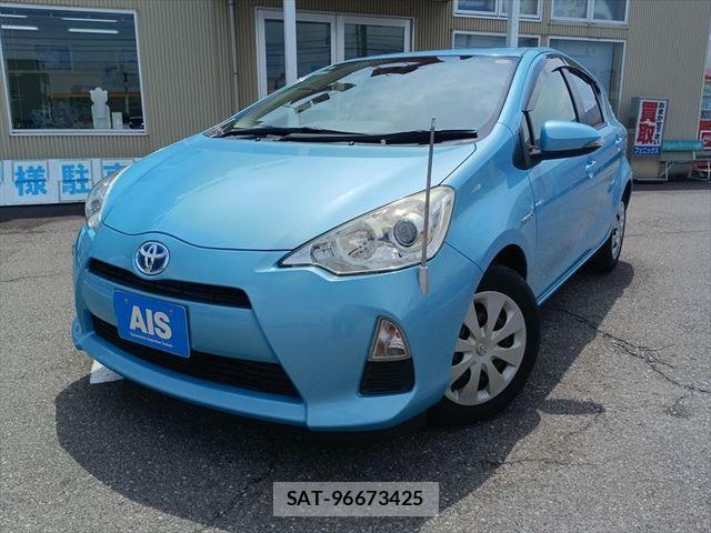 Toyota AQUA 2014-10 8364740-0
