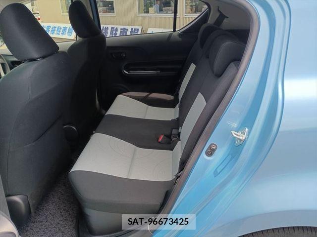 Toyota AQUA 2014-10 8364740-9