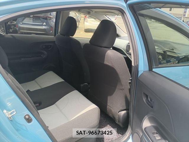 Toyota AQUA 2014-10 8364740-13