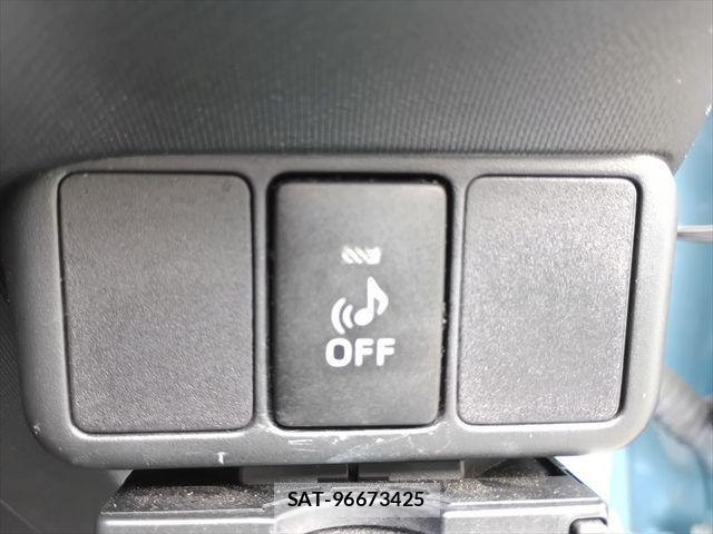 Toyota AQUA 2014-10 8364740-23