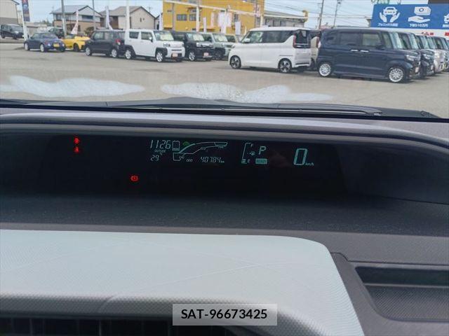 Toyota AQUA 2014-10 8364740-25