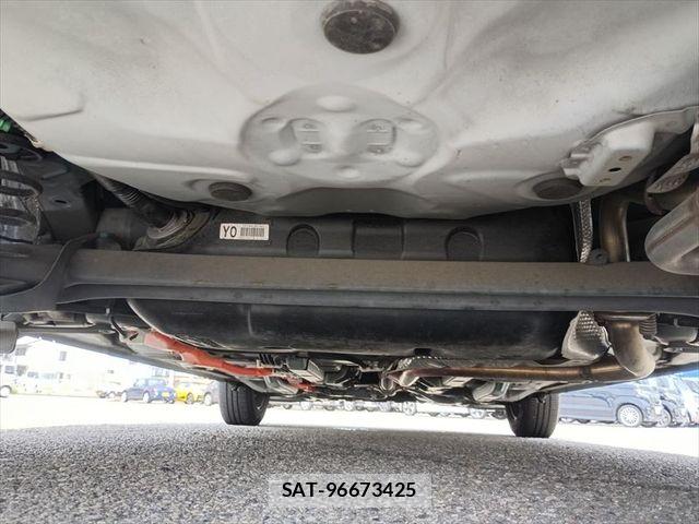Toyota AQUA 2014-10 8364740-3