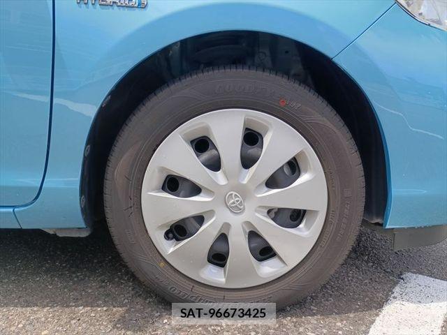 Toyota AQUA 2014-10 8364740-4