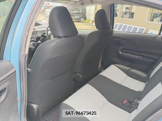 Toyota AQUA 2014-10 8364740-8