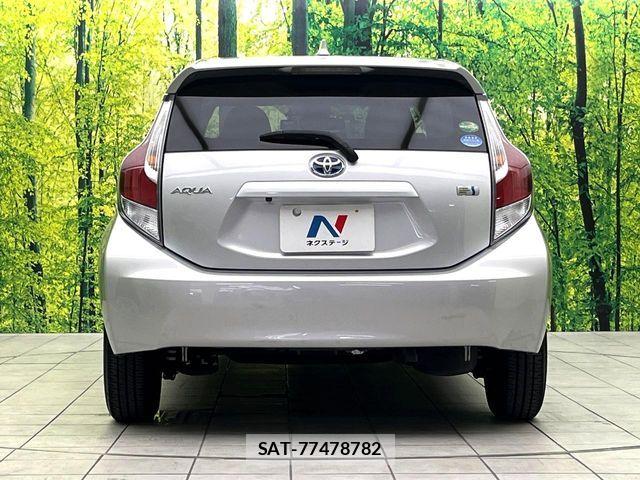 Toyota AQUA 2016-08 8364726-14