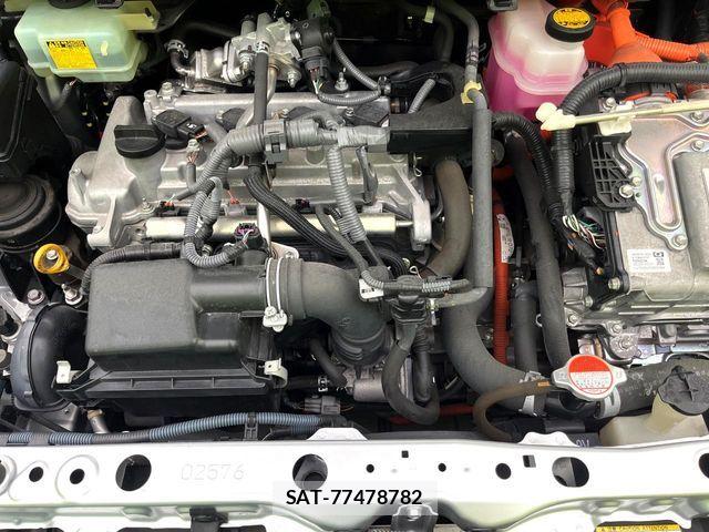 Toyota AQUA 2016-08 8364726-17