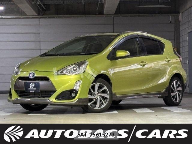 Toyota AQUA 2015-08 8364743-0
