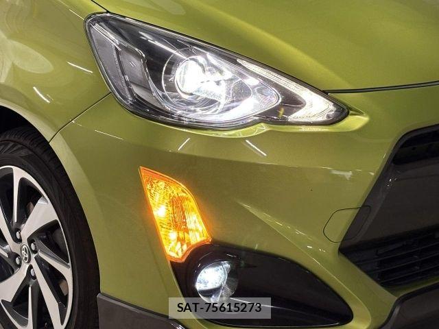 Toyota AQUA 2015-08 8364743-23