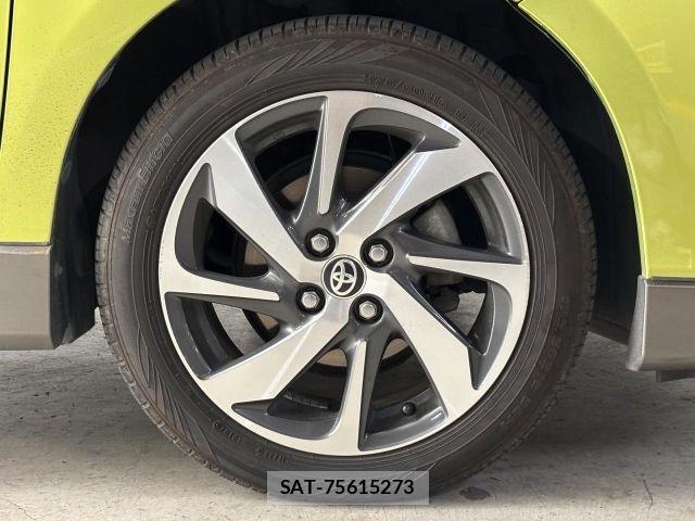 Toyota AQUA 2015-08 8364743-26