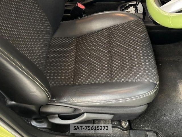 Toyota AQUA 2015-08 8364743-5