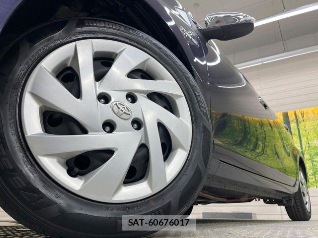 Toyota AQUA 2015-11 8364733-11