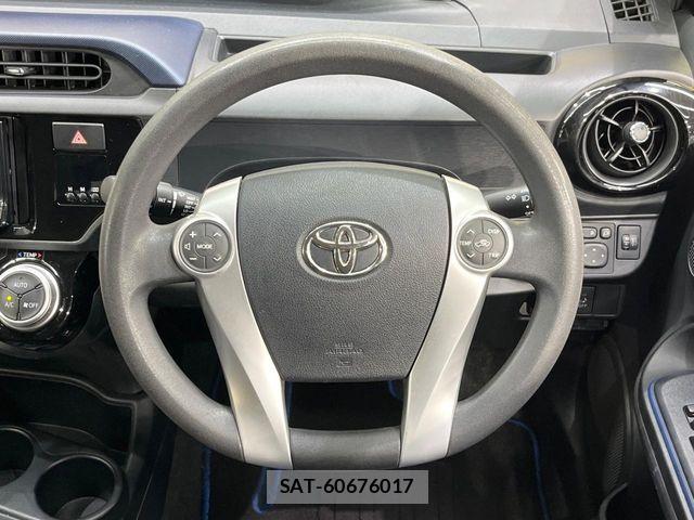 Toyota AQUA 2015-11 8364733-12