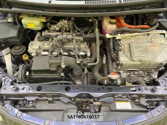 Toyota AQUA 2015-11 8364733-17