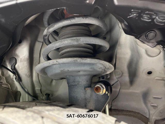 Toyota AQUA 2015-11 8364733-19