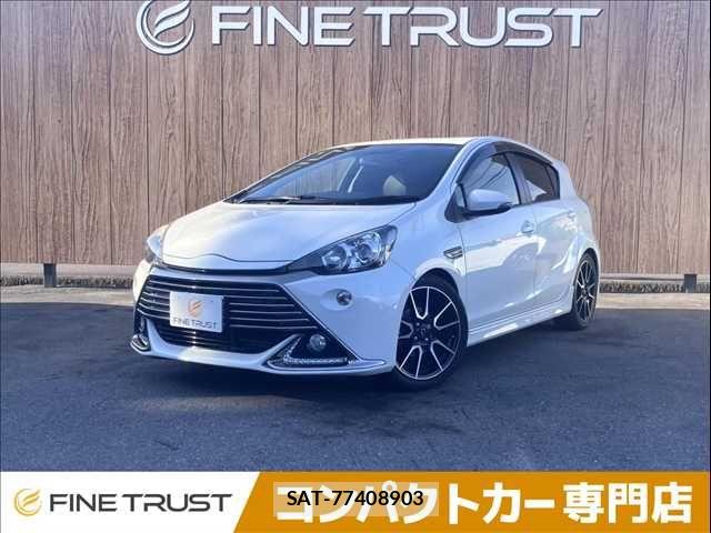 Toyota AQUA 2014-04 8364722-0