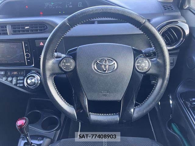 Toyota AQUA 2014-04 8364722-11