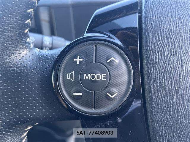 Toyota AQUA 2014-04 8364722-12