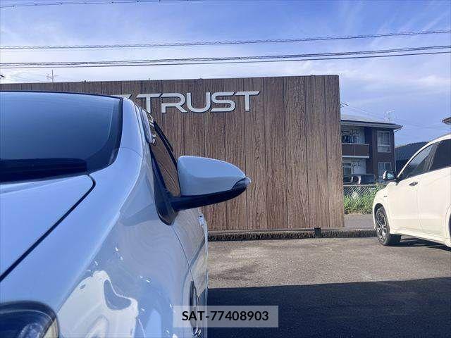 Toyota AQUA 2014-04 8364722-23