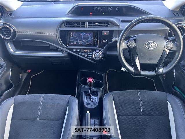Toyota AQUA 2014-04 8364722-2