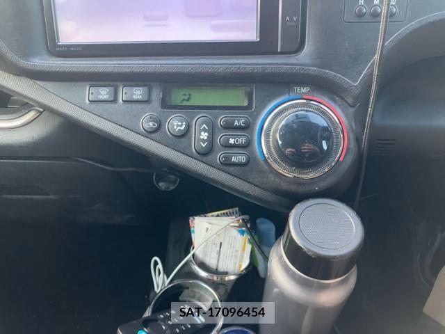 Toyota AQUA 2014-01 8364750-19