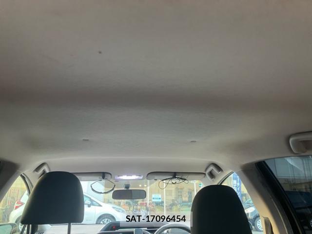 Toyota AQUA 2014-01 8364750-22