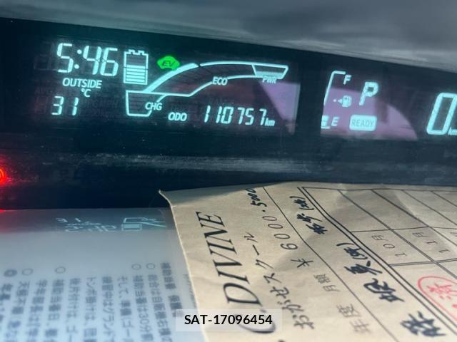 Toyota AQUA 2014-01 8364750-24